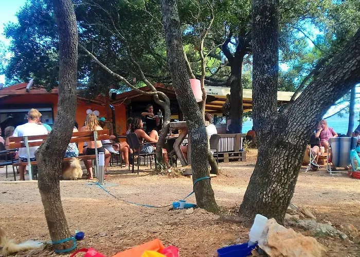 Seaside Vacation 4tuna בית נופש Pinezići